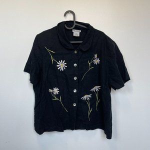 Short-Sleeved Floral Embroidered Linen Button-up